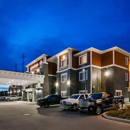 Best Western Plus Chestermere Hotel Екстер'єр фото